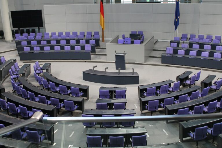 bundestag-gc5f9512e7_1280